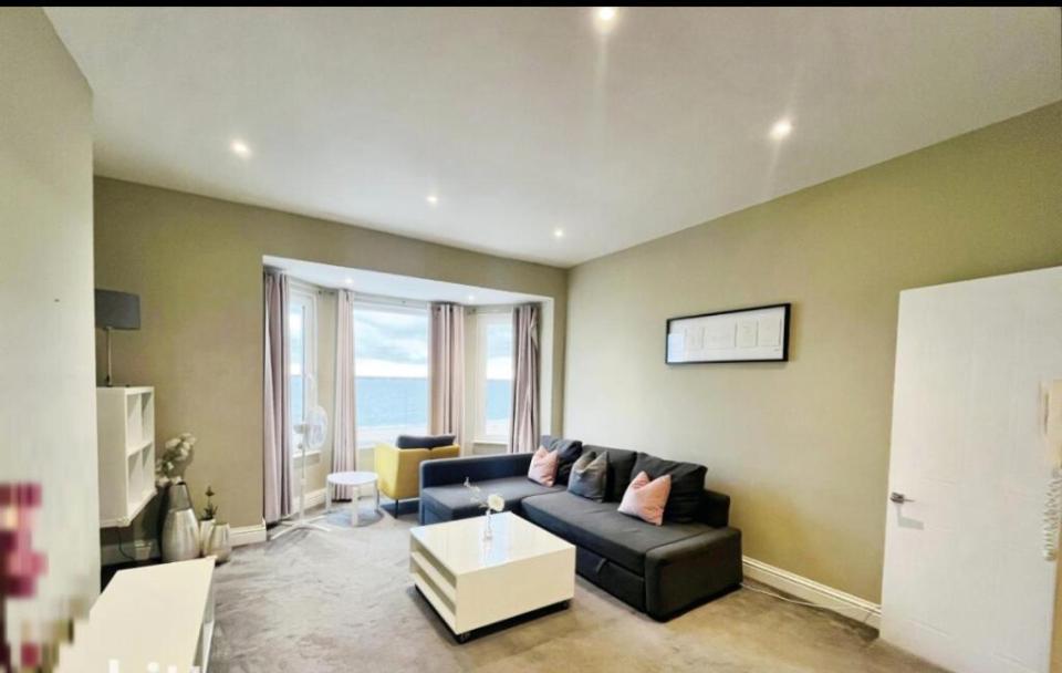 Stones Throw From The Beach - Stunning Sea View Portsmouth Dış mekan fotoğraf