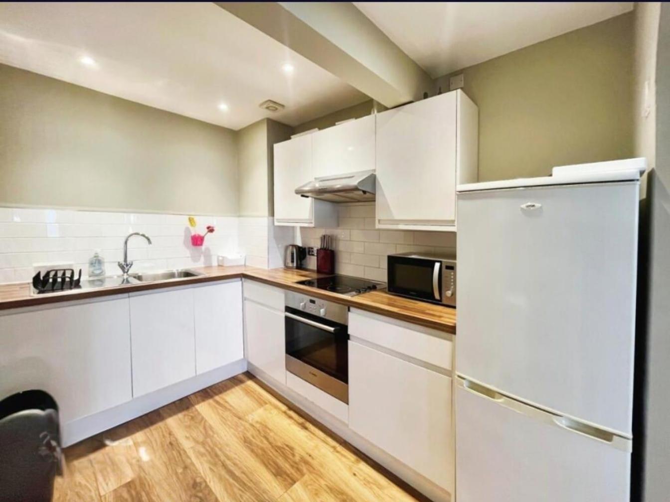 Stones Throw From The Beach - Stunning Sea View Portsmouth Dış mekan fotoğraf
