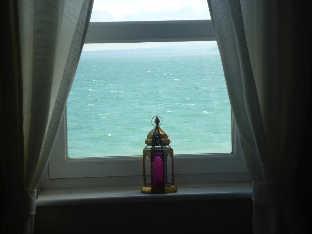 Stones Throw From The Beach - Stunning Sea View Portsmouth Dış mekan fotoğraf